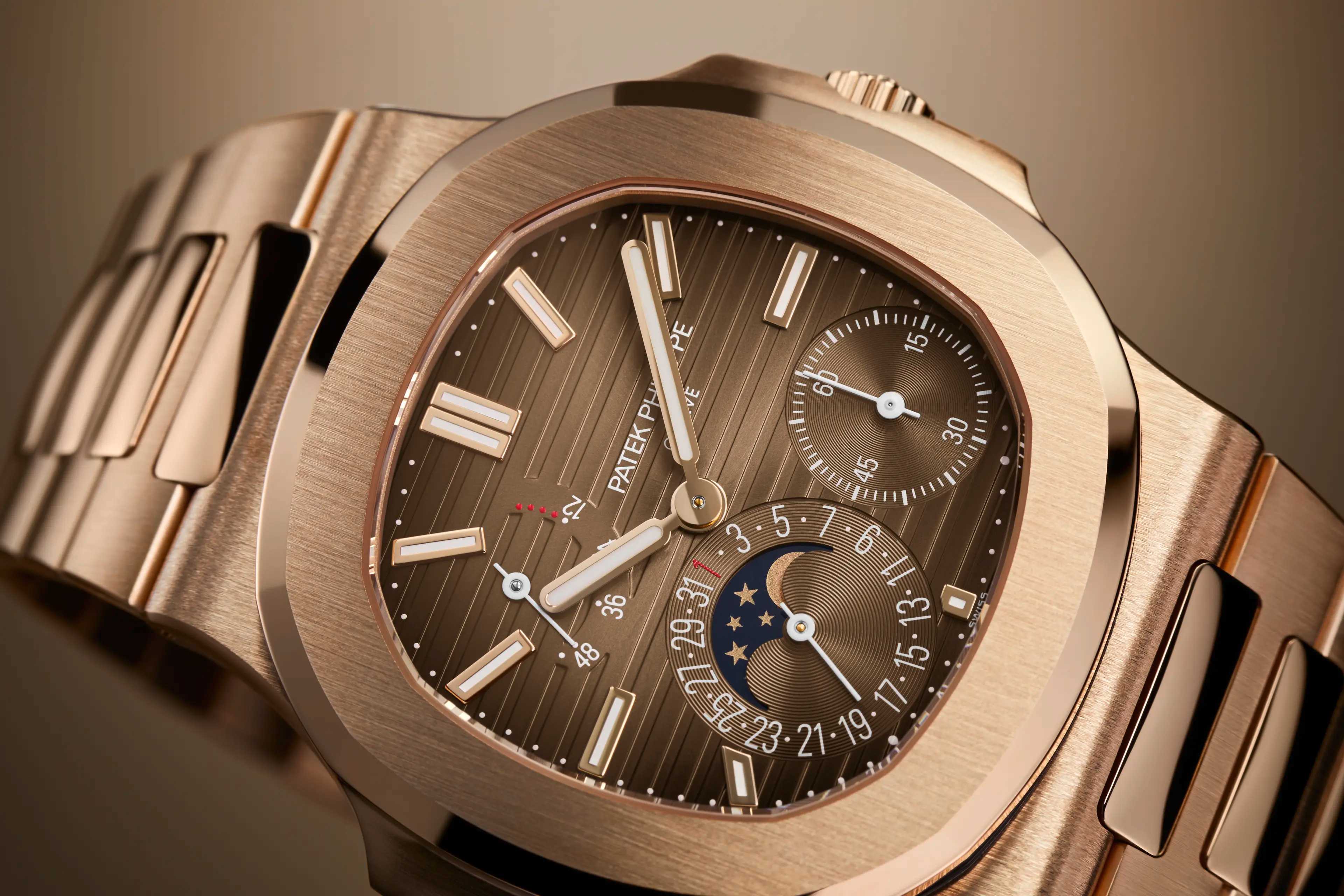 Rose-gold Patek Philippe Nautilus 5712R from the front
